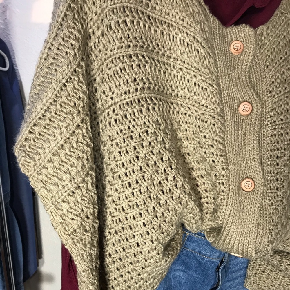 Batwing shawl / outfit